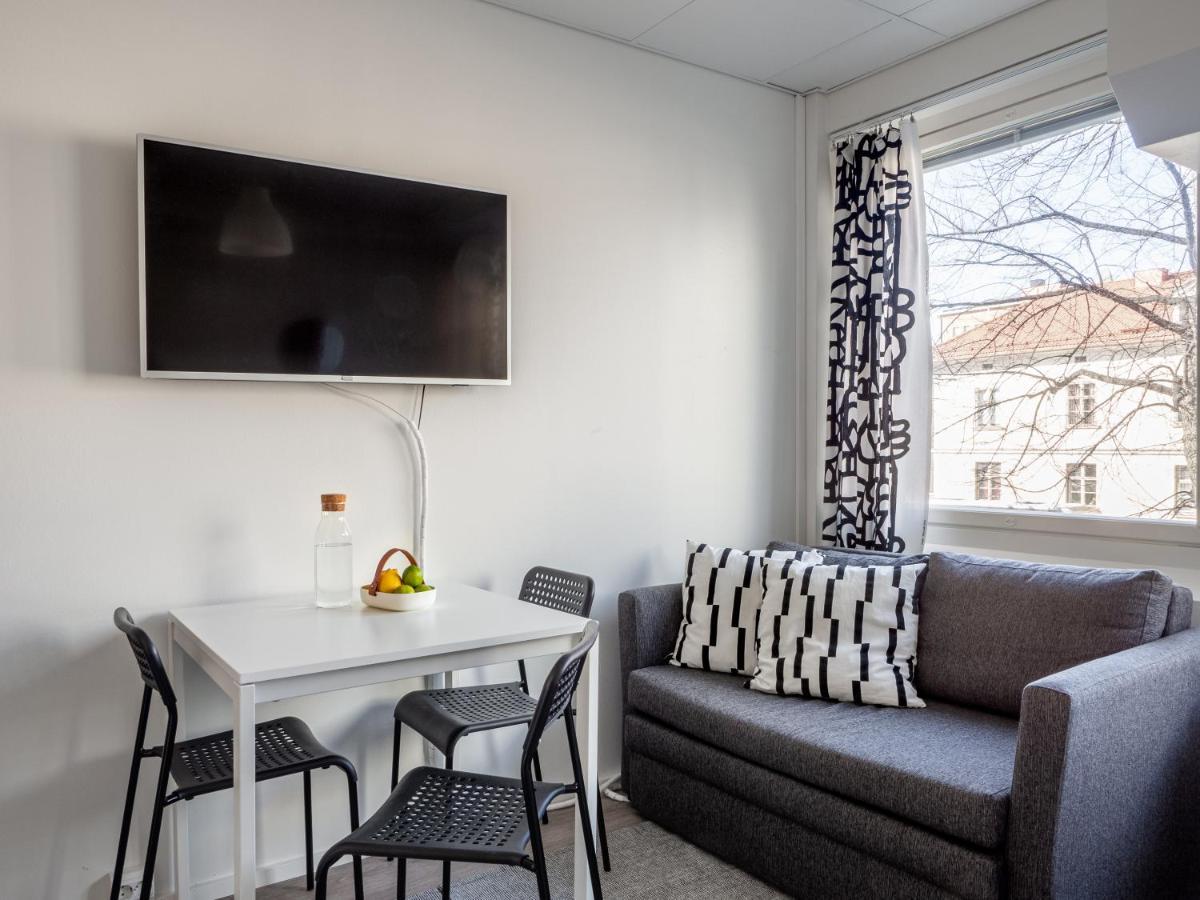 Modern Downtown Studio - "Pikku Ronka" - Hosted By 2Ndhomes Tammerfors Exteriör bild